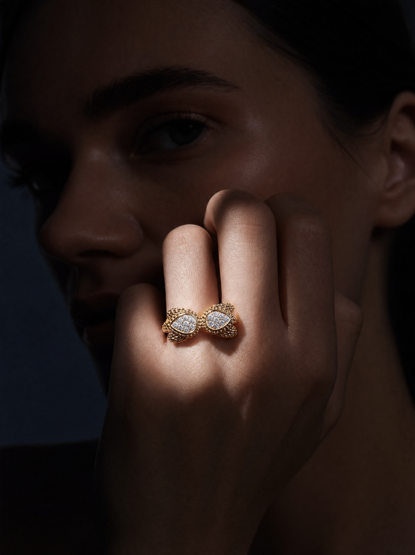 Grille de packshots IA cohérents pour catalogue e-commerce — bague