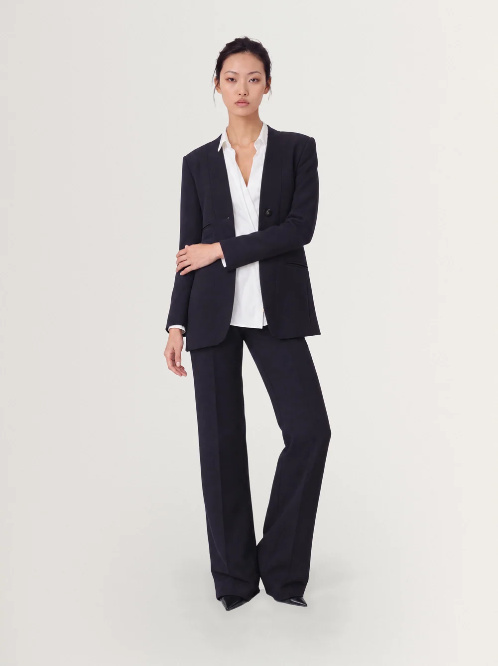 Le tailleur — face
