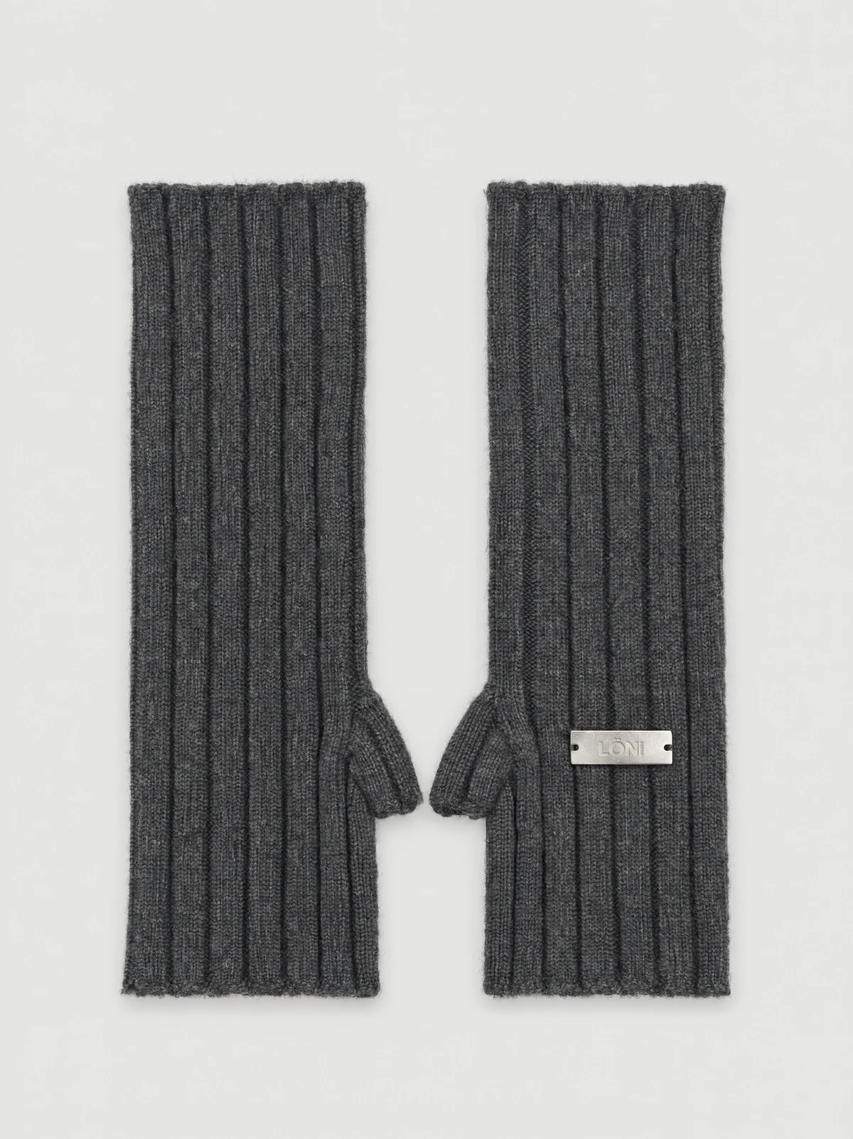 Mitaines en maille anthracite — packshot fini